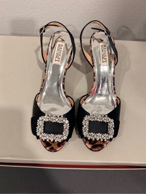 Badgley Mischka Black Crystal Buckle Evening Sandals Size 9